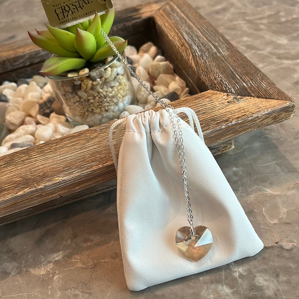 Crystal heart necklace ❤️